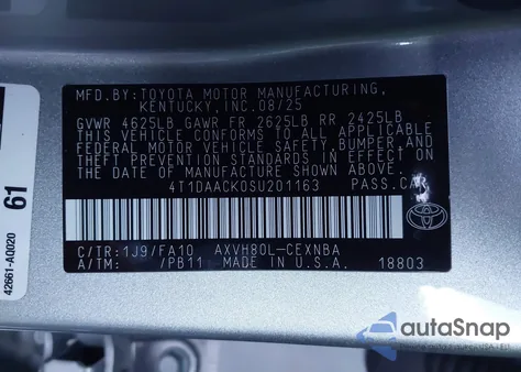 2025 Toyota Camry Le z USA, uszkodzony, nr VIN 4T1DAACK0SU201163